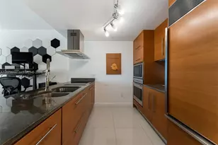 495 Brickell Ave, Miami, FL 33131 - Photo 21