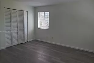 8820 SW 13th St, Pembroke Pines, FL 33025 - Photo 11