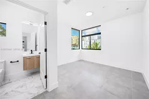 526 SW 2nd St, Miami, FL 33130 - Photo 27
