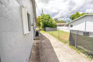 1830 SW 96th Ave, Miramar, FL 33025 - Photo 27