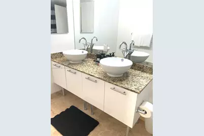 41 SE 5th St #1204, Miami, FL 33131 - Photo 9