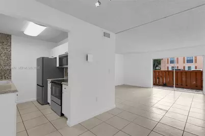 7100 Fairway Dr #K11, Miami Lakes, FL 33014 - Photo 5
