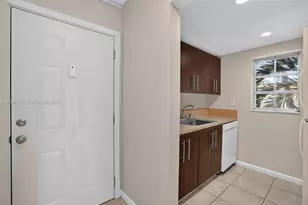 8600 SW 109th Ave, Miami, FL 33173 - Photo 3