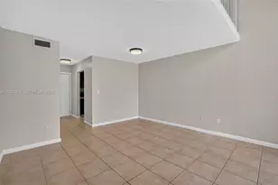 8600 SW 109th Ave, Miami, FL 33173 - Photo 9