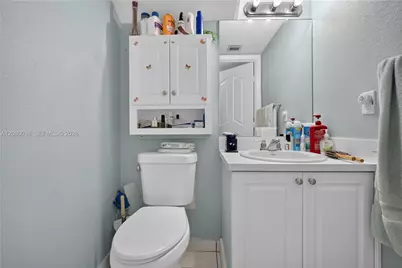 8351 NW 99th St #C-5, Hialeah Gardens, FL 33016 - Photo 5