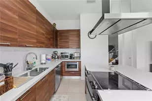 9123 NW 33rd St, Doral, FL 33172 - Photo 17