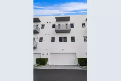 9123 NW 33rd St, Doral, FL 33172 - Photo 33
