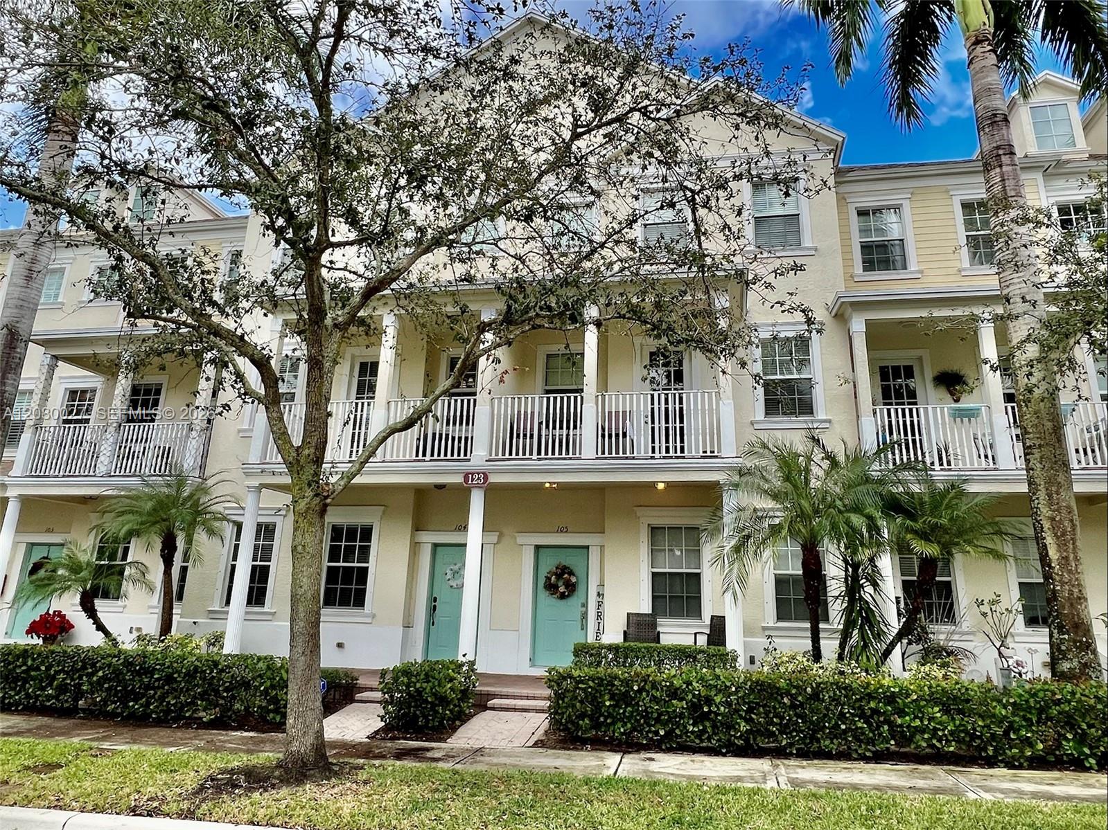 123 E Royal Palm Cir #105 - 123 E Royal Palm Cir #105, Jupiter, FL 33458 Luxury Property | Jose Angel Pina