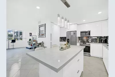 [Address not provided], Miami, FL 33193 - Photo 3