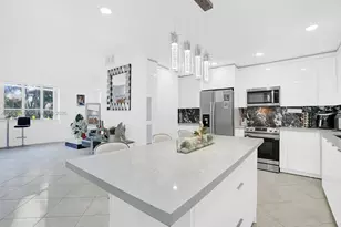 [Address not provided], Miami, FL 33193 - Photo 3