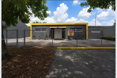 17220 NW 2nd Ct, Miami Gardens, FL 33169 - Photo 1