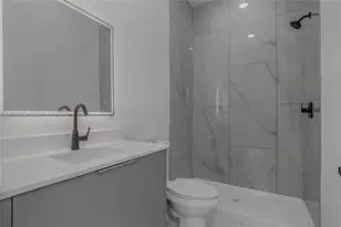 2035 NE 9th Ave, Cape Coral, FL 33909 - Photo 13