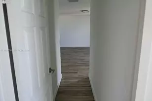 13499 Biscayne Blvd, North Miami, FL 33181 - Photo 7