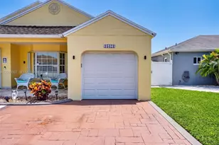 15421 SW 144th Ct, Miami, FL 33177 - Photo 3