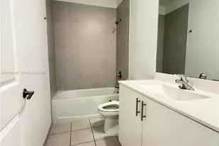 883 NE 211th St, Miami, FL 33179 - Photo 17
