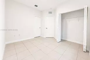 883 NE 211th St, Miami, FL 33179 - Photo 5