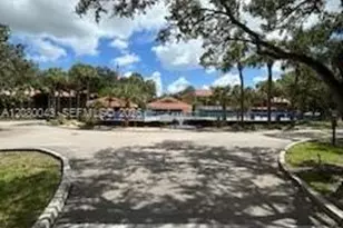 15535 N Miami Lakeway N, Miami Lakes, FL 33014 - Photo 35
