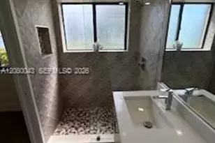 15535 N Miami Lakeway N, Miami Lakes, FL 33014 - Photo 23