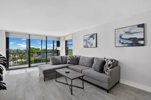 2500 NE 135th St, North Miami, FL 33181 - Photo 11