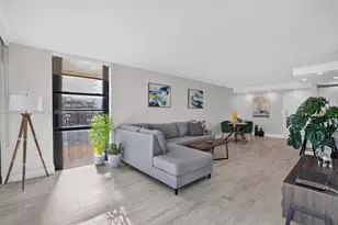 2500 NE 135th St, North Miami, FL 33181 - Photo 9