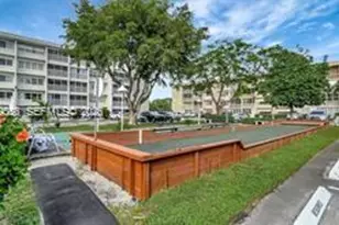 410 SE 2nd St, Hallandale Beach, FL 33009 - Photo 7