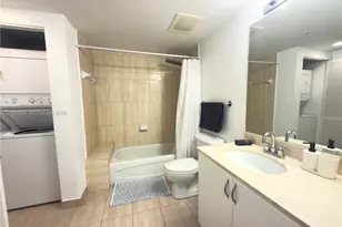 1750 N Bayshore Dr, Miami, FL 33132 - Photo 17