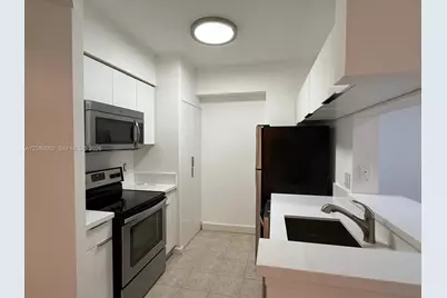 17150 N Bay Rd #2201, Sunny Isles Beach, FL 33160 - Photo 5