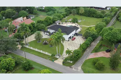 16200 SW 173rd Ave #1, Miami, FL 33187 - Photo 1