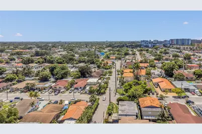 503 NW 43rd Pl, Miami, FL 33126 - Photo 3