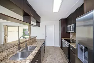 8810 SW 43rd Terrace, Miami, FL 33165 - Photo 5
