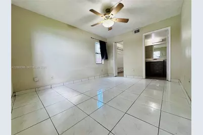 6565 W 26th Dr #34-104, Hialeah, FL 33016 - Photo 7