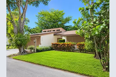 9000 SW 78th Ct, Miami, FL 33156 - Photo 1