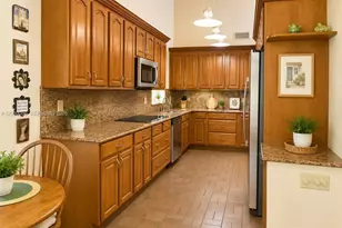 9000 SW 78th Ct, Miami, FL 33156 - Photo 9