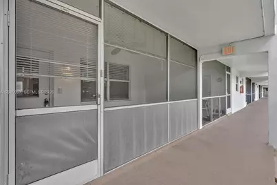 580 Egret Dr #102, Hallandale Beach, FL 33009 - Photo 3