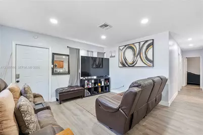1510 N 68th Ave, Hollywood, FL 33024 - Photo 3