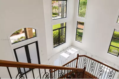 1672 Victoria Pointe Cir, Weston, FL 33327 - Photo 19