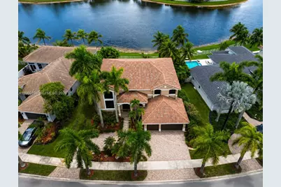 1672 Victoria Pointe Cir, Weston, FL 33327 - Photo 3