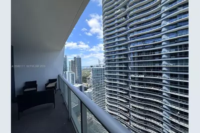 1010 Brickell Ave #4507, Miami, FL 33131 - Photo 7