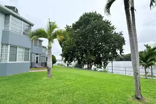 1667 NE Miami Gardens Dr, Miami, FL 33179 - Photo 27