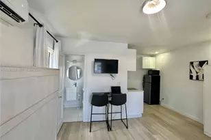 415 75th St, Miami Beach, FL 33141 - Photo 5