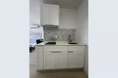 415 75th St #2A, Miami Beach, FL 33141 - Photo 11