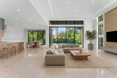 340 SW 20th Road, Miami, FL 33129 - Photo 3