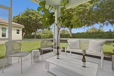 1508 Winterberry Ln, Weston, FL 33327 - Photo 3