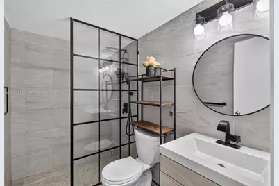 453 SW 2nd St #301C, Miami, FL 33130 - Photo 11