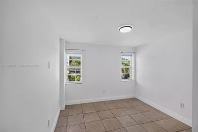 453 SW 2nd St #301C, Miami, FL 33130 - Photo 7