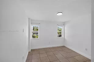 453 SW 2nd St, Miami, FL 33130 - Photo 7