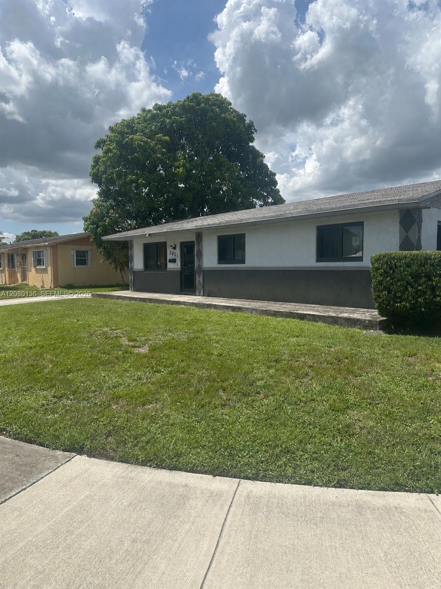 2901 NW 209th Terrace - 2901 NW 209th Terrace, Miami Gardens, FL 33056 Luxury Property | Jose Angel Pina