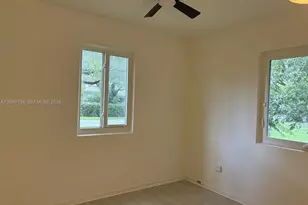 601 Oriole Ave, Miami Springs, FL 33166 - Photo 5