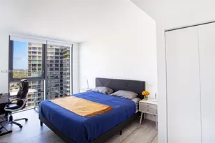 121 NE 34th St, Miami, FL 33137 - Photo 15