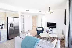 121 NE 34th St, Miami, FL 33137 - Photo 25